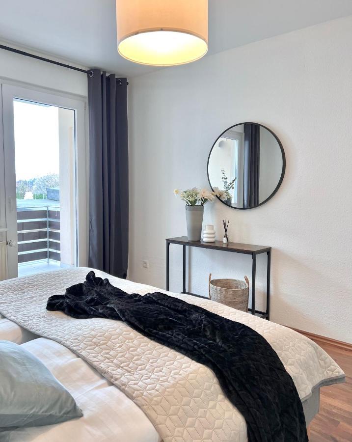 Sabe Apartment: Balcony + Free Parking + Netflix Wuppertal Eksteriør billede
